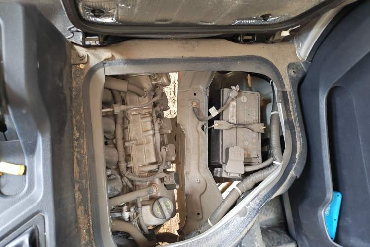 Used CHANGAN KAICHENG Ruixing M60 2023 1.5L GDI Comfort-Class Passenger Vehicle 6/7 Seats Engine Bay Left
