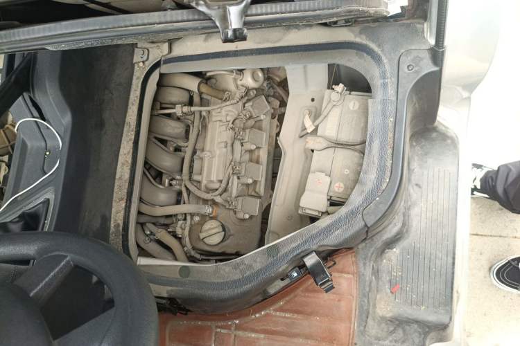 Used CHANGAN KAICHENG Ruixing M60 2023 1.5L GDI Basic Model Passenger Vehicle 6/7 Seats Engine Bay Left
