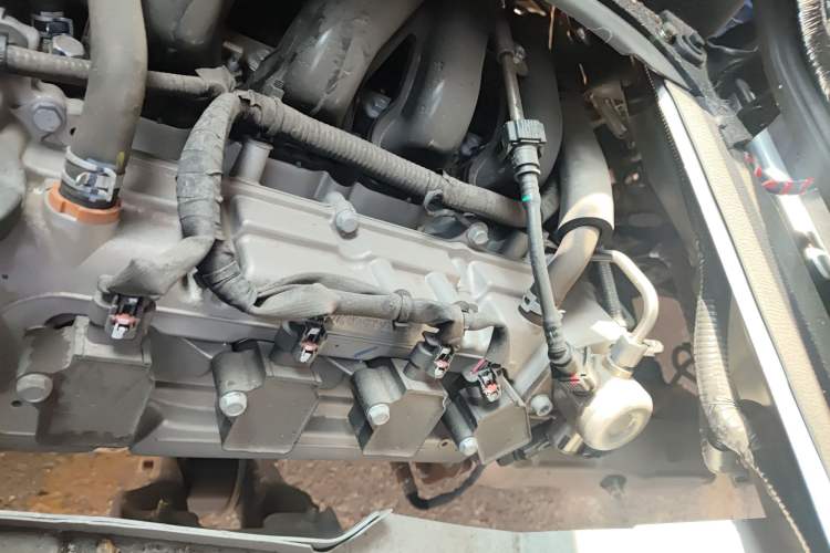 Used CHANGAN KAICHENG Ruixing M60 2023 1.5L GDI Elite-Class Passenger Vehicle 6/7 Seats Engine Bay Left