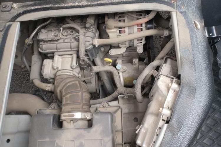 Used CHANGAN KAICHENG Ruixing M60 2023 1.5L GDI Comfort-Class Passenger Vehicle 6/7 Seats Engine Bay Left