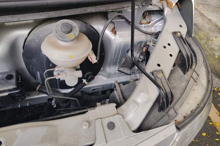 Used CHANGAN KAICHENG Ruixing M60 2023 1.5L GDI Comfort Van 2-Seater Engine Bay Left