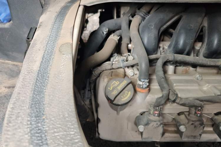 Used CHANGAN KAICHENG Ruixing M60 2023 1.5L GDI Basic Model Passenger Vehicle 6/7 Seats Engine Bay Right