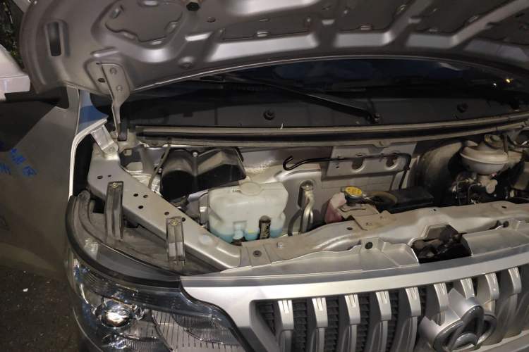 Used CHANGAN KAICHENG Ruixing M60 2023 1.5L GDI Comfort Van 2-Seater Engine Bay Right