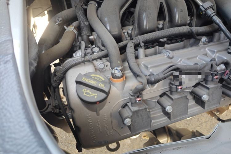 Used CHANGAN KAICHENG Ruixing M60 2023 1.5L GDI Basic Model Passenger Vehicle 6/7 Seats Engine Bay Right