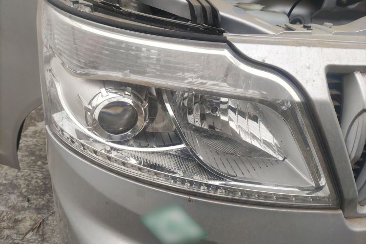 Used CHANGAN KAICHENG Ruixing M60 2023 1.6L CNG Comfort-Grade 6-Seater Passenger Vehicle Exterior 6
