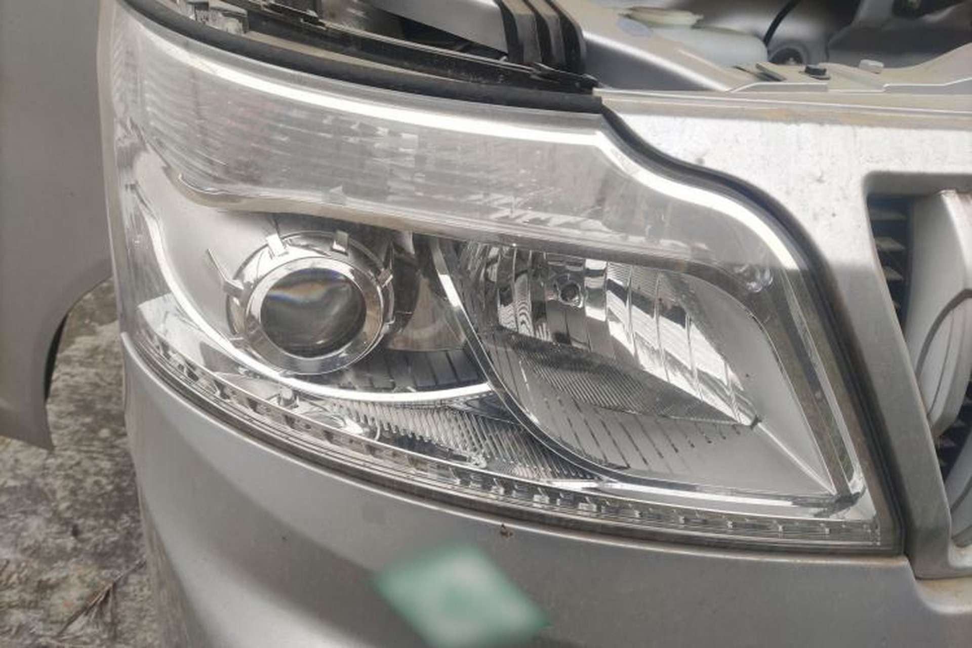 Used CHANGAN KAICHENG Ruixing M60 2023 1.6L CNG Comfort-Grade 6-Seater Passenger Vehicle Exterior 6