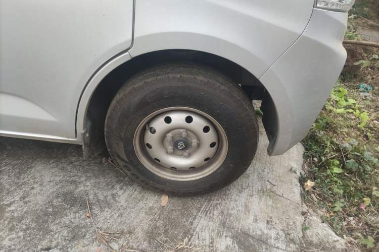 Used CHANGAN KAICHENG Ruixing M60 2023 1.6L CNG Comfort-Grade 6-Seater Passenger Vehicle Exterior 7