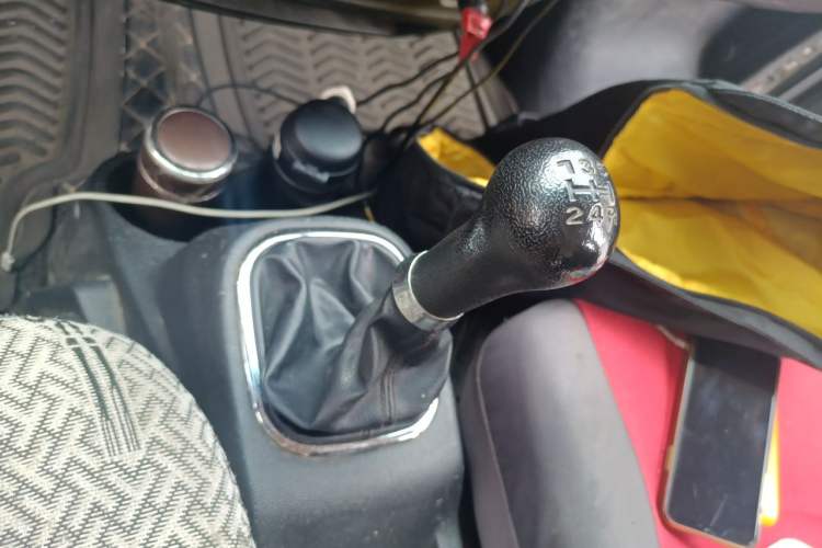 Used CHANGAN KAICHENG Ruixing M60 2023 1.6L CNG Comfort-Grade 6-Seater Passenger Vehicle Gear Lever