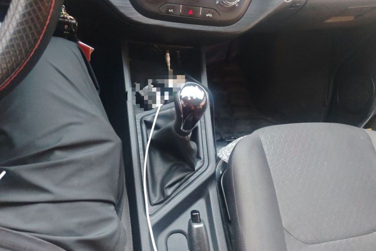Used CHANGAN KAICHENG Ruixing M60 2023 1.6L CNG Comfort-Grade 6-Seater Passenger Vehicle Gear Lever