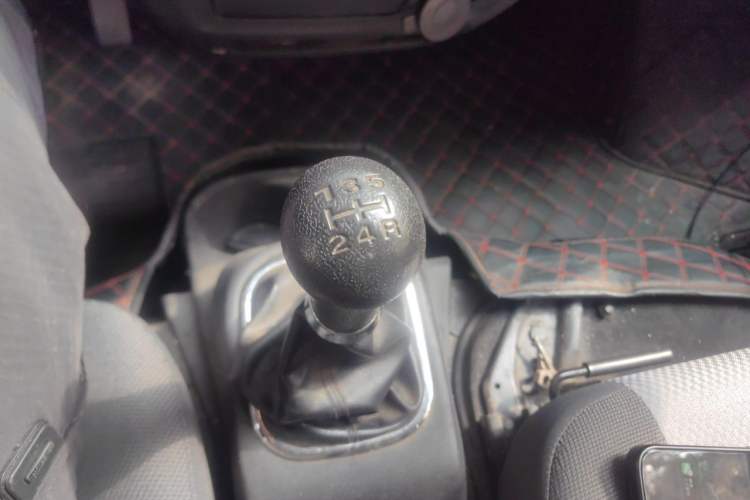 Used CHANGAN KAICHENG Ruixing M60 2023 1.5L GDI Basic Model Passenger Vehicle 6/7 Seats Gear Lever