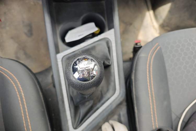 Used CHANGAN KAICHENG Ruixing M60 2023 1.5L GDI Comfort Van 2-Seater Gear Lever