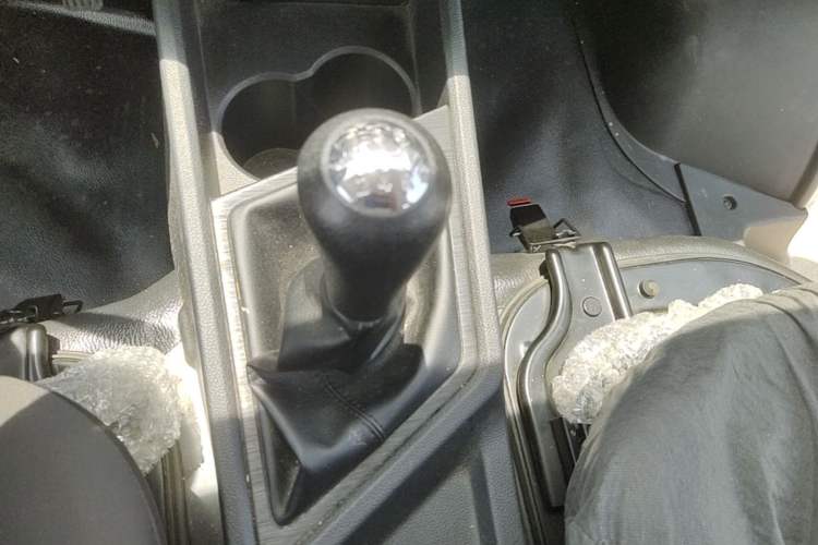 Used CHANGAN KAICHENG Ruixing M60 2023 1.5L GDI Comfort-Class Passenger Vehicle 6/7 Seats Gear Lever