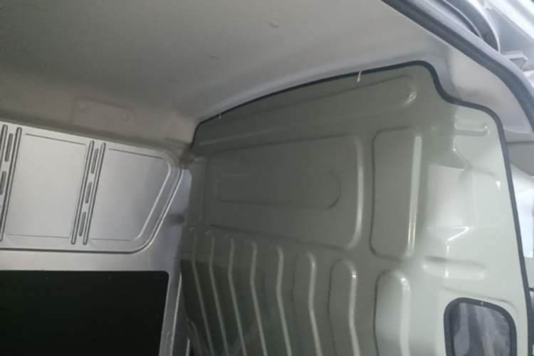Used CHANGAN KAICHENG Ruixing M60 2023 1.5L GDI Comfort Van 2-Seater Headliner