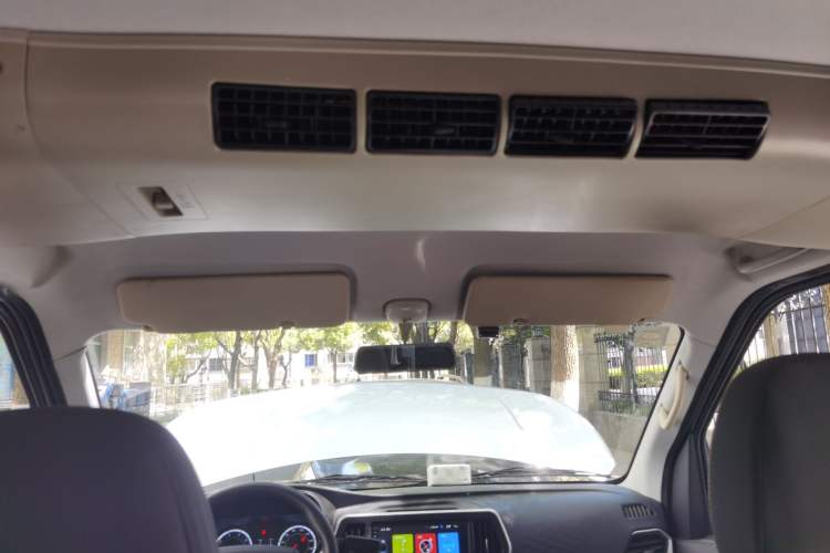 Used CHANGAN KAICHENG Ruixing M60 2023 1.5L GDI Elite-Class Passenger Vehicle 6/7 Seats Headliner