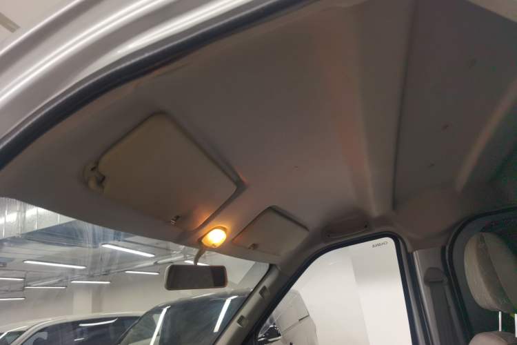 Used CHANGAN KAICHENG Ruixing M60 2023 1.5L GDI Base Model 2-Seat Van Headliner