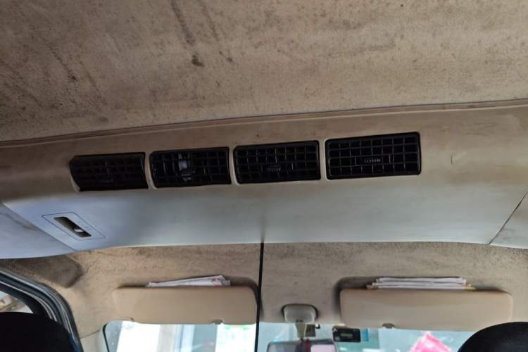Used CHANGAN KAICHENG Ruixing M60 2023 1.5L GDI Comfort-Class Passenger Vehicle 6/7 Seats Headliner