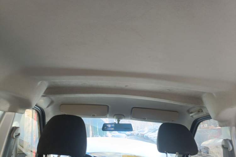 Used CHANGAN KAICHENG Ruixing M60 2023 1.5L GDI Comfort-Class Passenger Vehicle 6/7 Seats Headliner