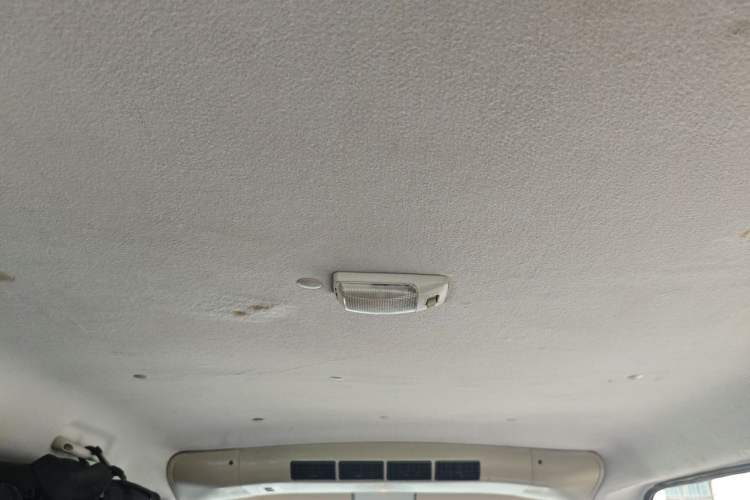 Used CHANGAN KAICHENG Ruixing M60 2023 1.6L CNG Comfort-Grade 6-Seater Passenger Vehicle Headliner
