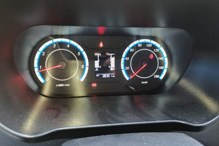 Used CHANGAN KAICHENG Ruixing M60 2023 1.5L GDI Basic Model Passenger Vehicle 6/7 Seats Instrument Cluster