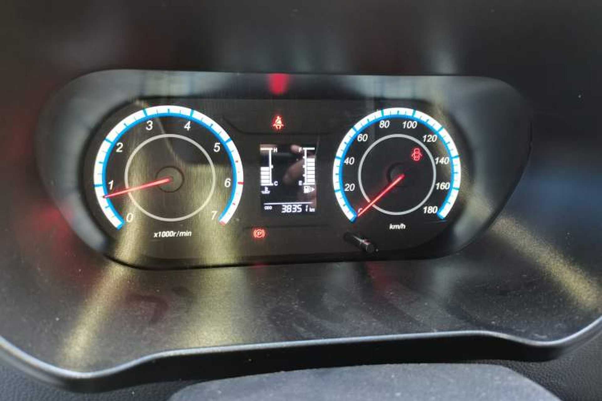 Used CHANGAN KAICHENG Ruixing M60 2023 1.5L GDI Basic Model Passenger Vehicle 6/7 Seats Instrument Cluster