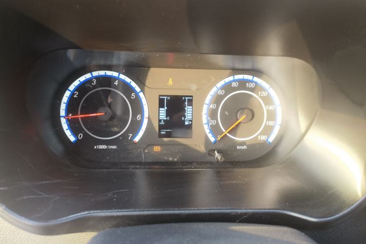 Used CHANGAN KAICHENG Ruixing M60 2023 1.5L GDI Comfort-Class Passenger Vehicle 6/7 Seats Instrument Cluster