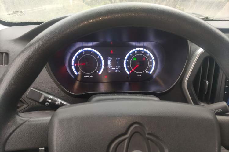 Used CHANGAN KAICHENG Ruixing M60 2023 1.6L CNG Comfort-Grade 6-Seater Passenger Vehicle Instrument Cluster