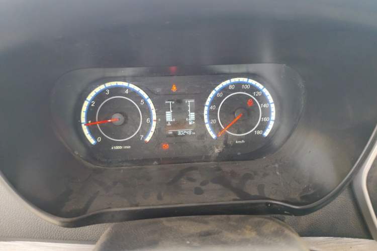 Used CHANGAN KAICHENG Ruixing M60 2023 1.5L GDI Comfort-Class Passenger Vehicle 6/7 Seats Instrument Cluster