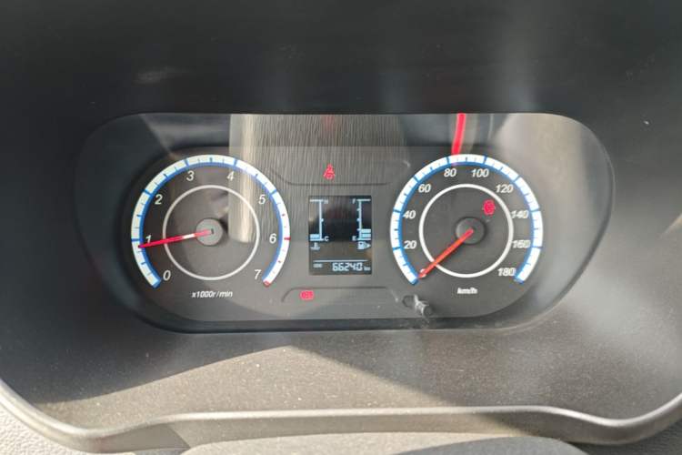Used CHANGAN KAICHENG Ruixing M60 2023 1.5L GDI Base Version (Rear-Opening Door Edition) Instrument Cluster