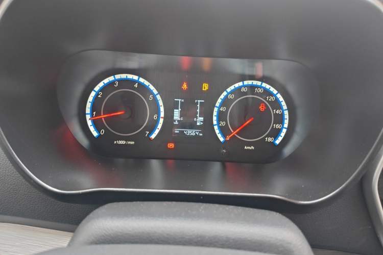 Used CHANGAN KAICHENG Ruixing M60 2023 1.5L GDI Elite-Class Passenger Vehicle 6/7 Seats Instrument Cluster