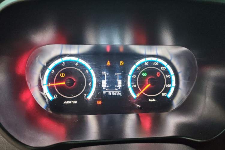 Used CHANGAN KAICHENG Ruixing M60 2023 1.6L CNG Comfort-Grade 6-Seater Passenger Vehicle Instrument Cluster