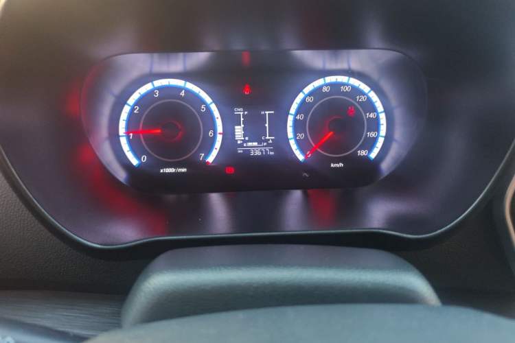 Used CHANGAN KAICHENG Ruixing M60 2023 1.6L CNG Comfort-Grade 6-Seater Passenger Vehicle Instrument Cluster