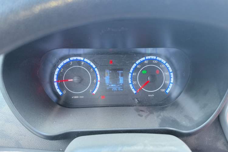 Used CHANGAN KAICHENG Ruixing M60 2023 1.6L CNG Comfort-Grade 6-Seater Passenger Vehicle Instrument Cluster