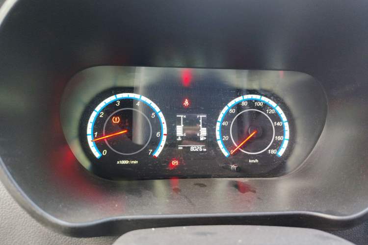 Used CHANGAN KAICHENG Ruixing M60 2023 1.5L GDI Elite-Class Passenger Vehicle 6/7 Seats Instrument Cluster