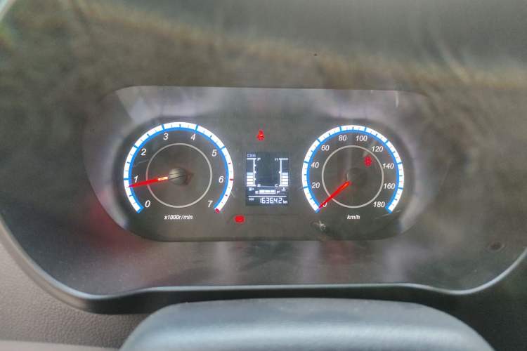 Used CHANGAN KAICHENG Ruixing M60 2023 1.6L CNG Comfort-Grade 6-Seater Passenger Vehicle Instrument Cluster