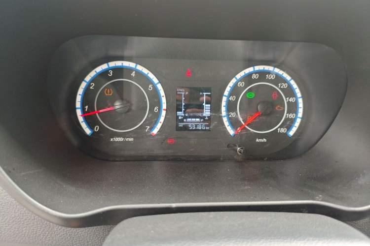 Used CHANGAN KAICHENG Ruixing M60 2023 1.6L CNG Comfort-Grade 6-Seater Passenger Vehicle Instrument Cluster