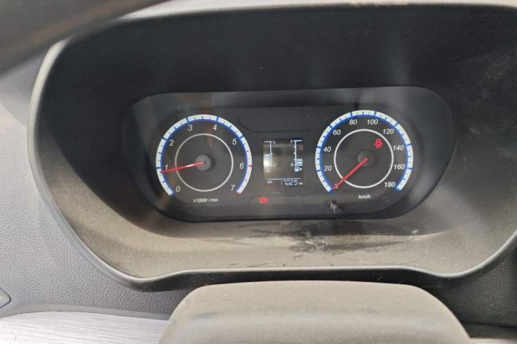 Used CHANGAN KAICHENG Ruixing M60 2023 1.5L GDI Comfort Van 2-Seater Instrument Cluster