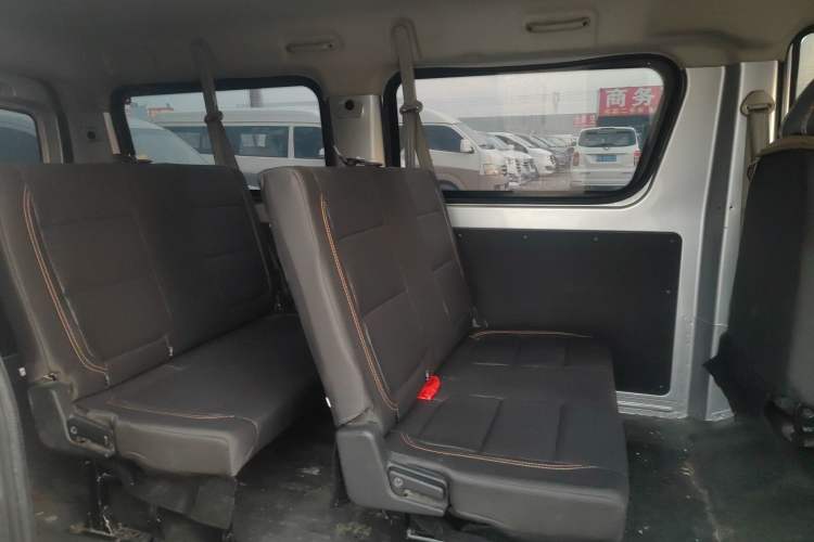 Used CHANGAN KAICHENG Ruixing M60 2023 1.5L GDI Comfort-Class Passenger Vehicle 6/7 Seats Interior 1