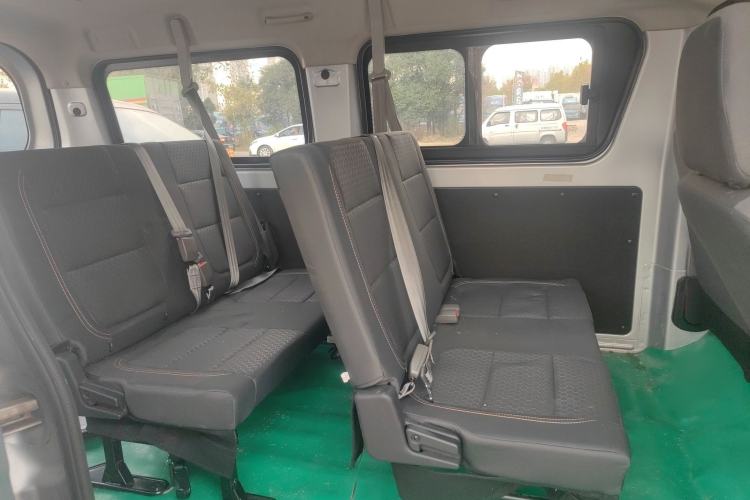 Used CHANGAN KAICHENG Ruixing M60 2023 1.5L GDI Elite-Class Passenger Vehicle 6/7 Seats Interior 1