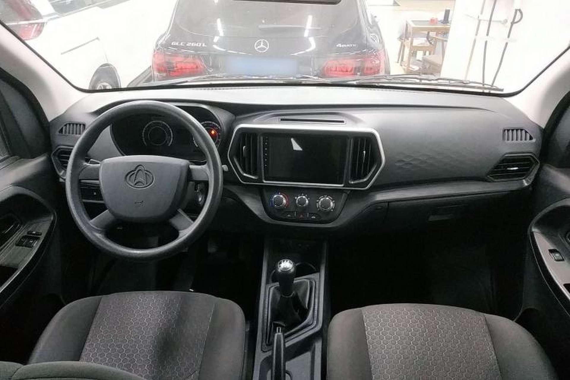 Used CHANGAN KAICHENG Ruixing M60 2023 1.5L GDI Comfort-Class Passenger Vehicle 6/7 Seats Interior 2