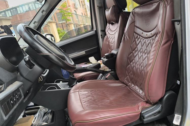 Used CHANGAN KAICHENG Ruixing M60 2023 1.5L GDI Elite-Class Passenger Vehicle 6/7 Seats Left Front Seat