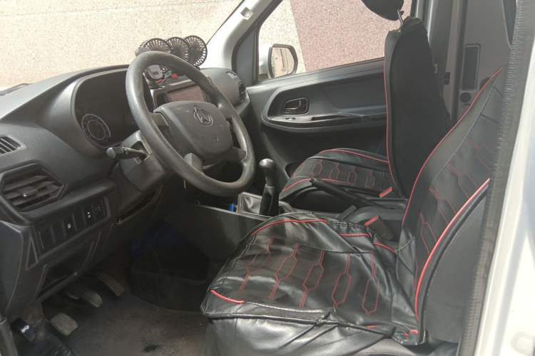Used CHANGAN KAICHENG Ruixing M60 2023 1.5L GDI Elite-Class Passenger Vehicle 6/7 Seats Left Front Seat