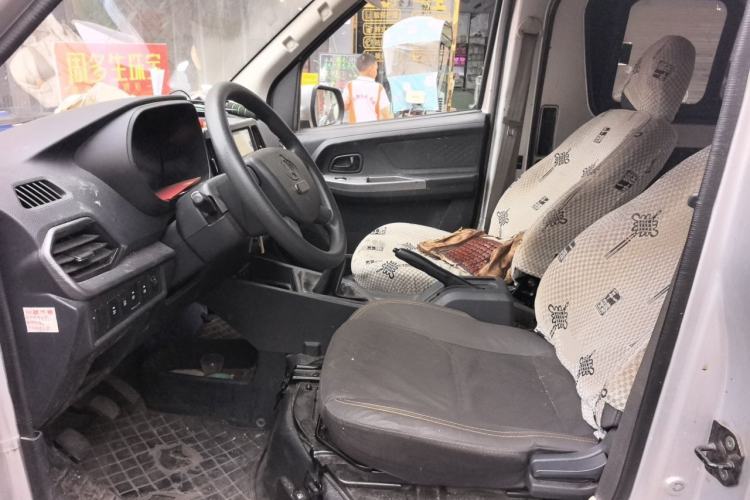 Used CHANGAN KAICHENG Ruixing M60 2023 1.6L CNG Comfort-Grade 6-Seater Passenger Vehicle Left Front Seat