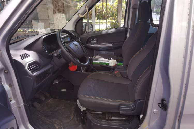 Used CHANGAN KAICHENG Ruixing M60 2023 1.5L GDI Elite-Class Passenger Vehicle 6/7 Seats Left Front Seat