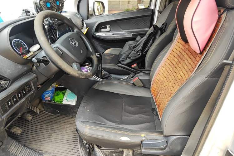 Used CHANGAN KAICHENG Ruixing M60 2023 1.6L CNG Comfort-Grade 6-Seater Passenger Vehicle Left Front Seat