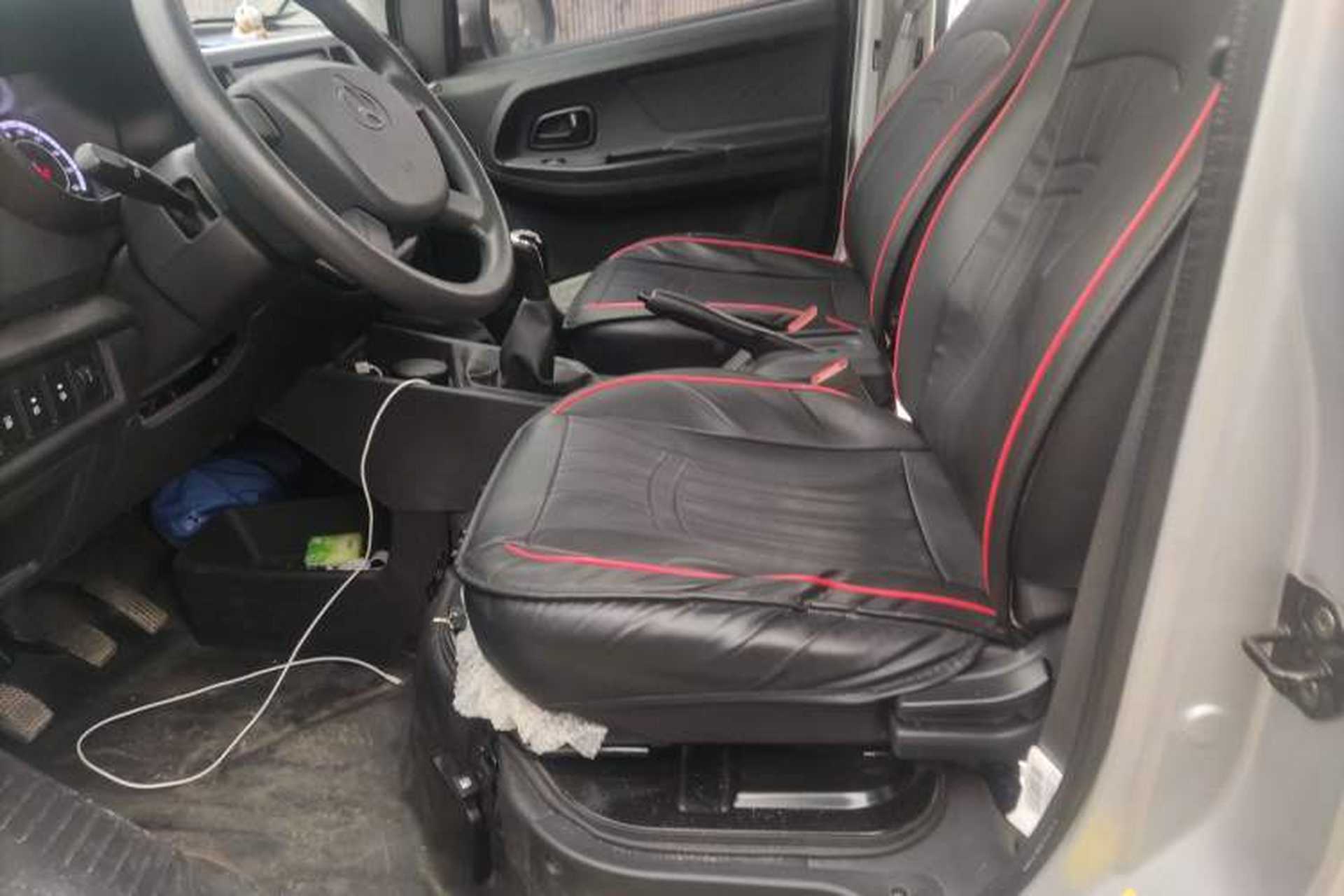 Used CHANGAN KAICHENG Ruixing M60 2023 1.6L CNG Comfort-Grade 6-Seater Passenger Vehicle Left Front Seat