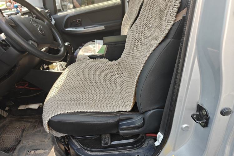 Used CHANGAN KAICHENG Ruixing M60 2023 1.6L CNG Comfort-Grade 6-Seater Passenger Vehicle Left Front Seat