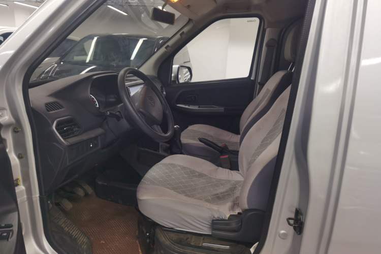 Used CHANGAN KAICHENG Ruixing M60 2023 1.5L GDI Base Model 2-Seat Van Left Front Seat