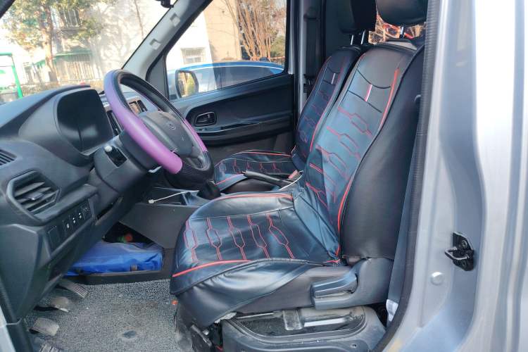 Used CHANGAN KAICHENG Ruixing M60 2023 1.5L GDI Elite-Class Passenger Vehicle 6/7 Seats Left Front Seat