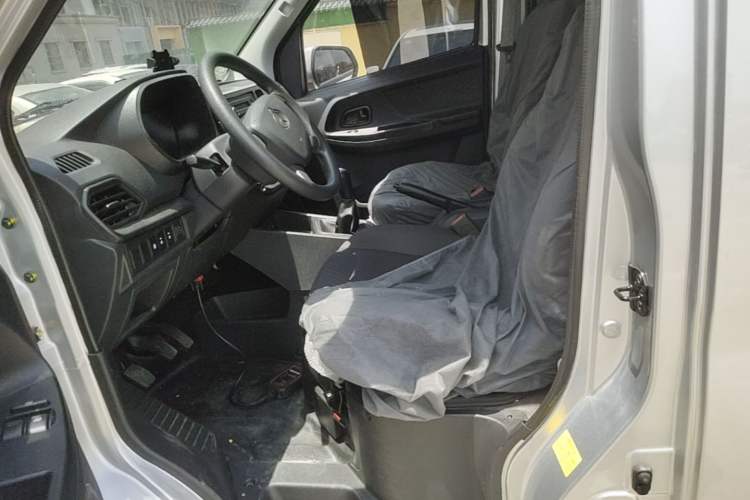 Used CHANGAN KAICHENG Ruixing M60 2023 1.5L GDI Comfort-Class Passenger Vehicle 6/7 Seats Left Front Seat