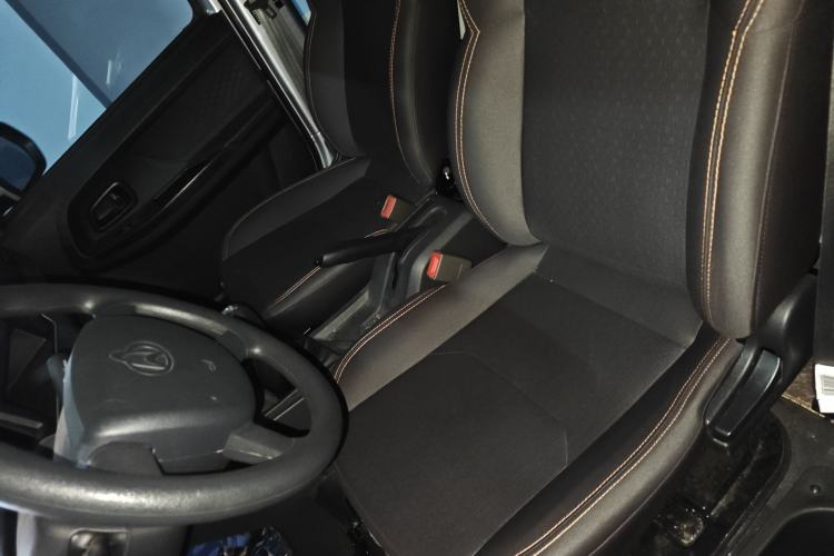 Used CHANGAN KAICHENG Ruixing M60 2023 1.5L GDI Comfort-Class Passenger Vehicle 6/7 Seats Left Front Seat